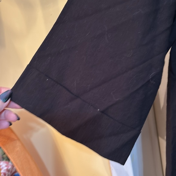 Black linen dress with three-quarter length sleeves - Picture 3 of 5